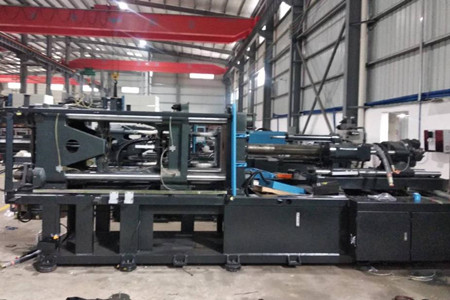 果筐注塑機廠家如何選擇比較好？需重視這些因素！