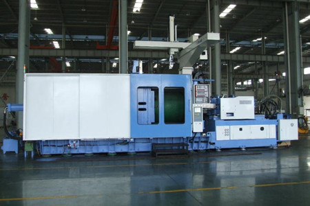 PVC管接頭注塑機啟動前需要做哪些準備工作？